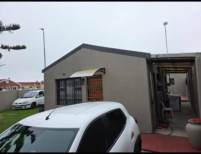 2 BEDROOM HOUSE FOR SALE IN BONGWENI
